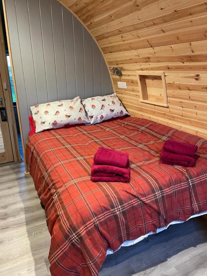 Glamping Pods Apartment มิลกาย ภายนอก รูปภาพ