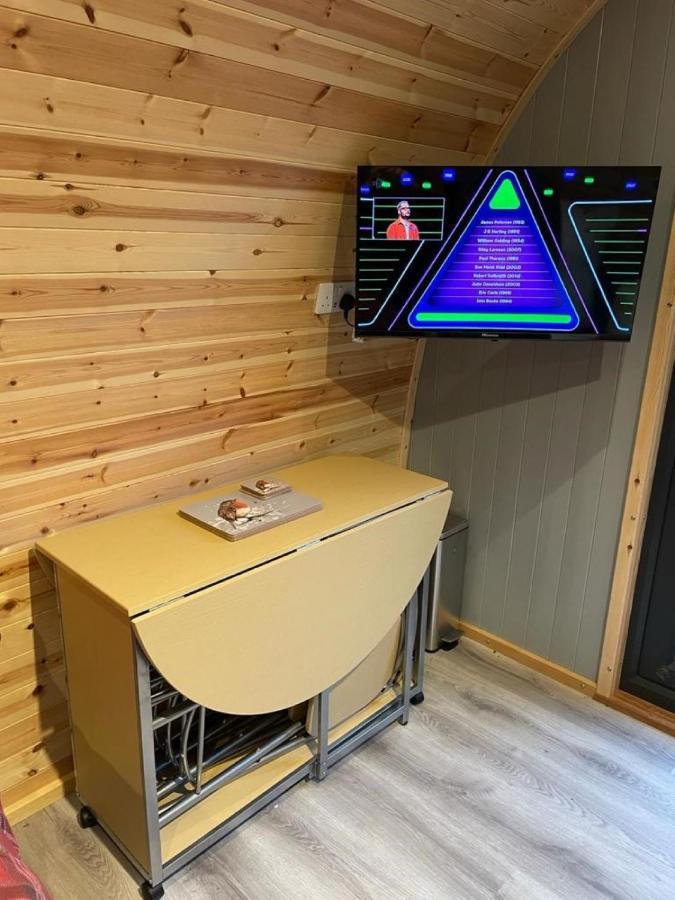 Glamping Pods Apartment มิลกาย ภายนอก รูปภาพ
